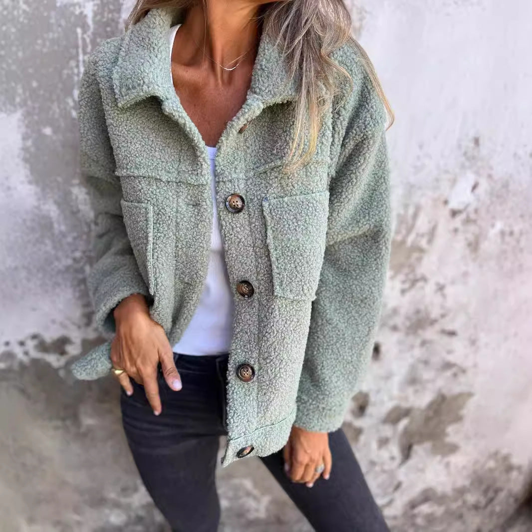 Manteau en laine d'agneau à col revers pour femme, à bouton unique.